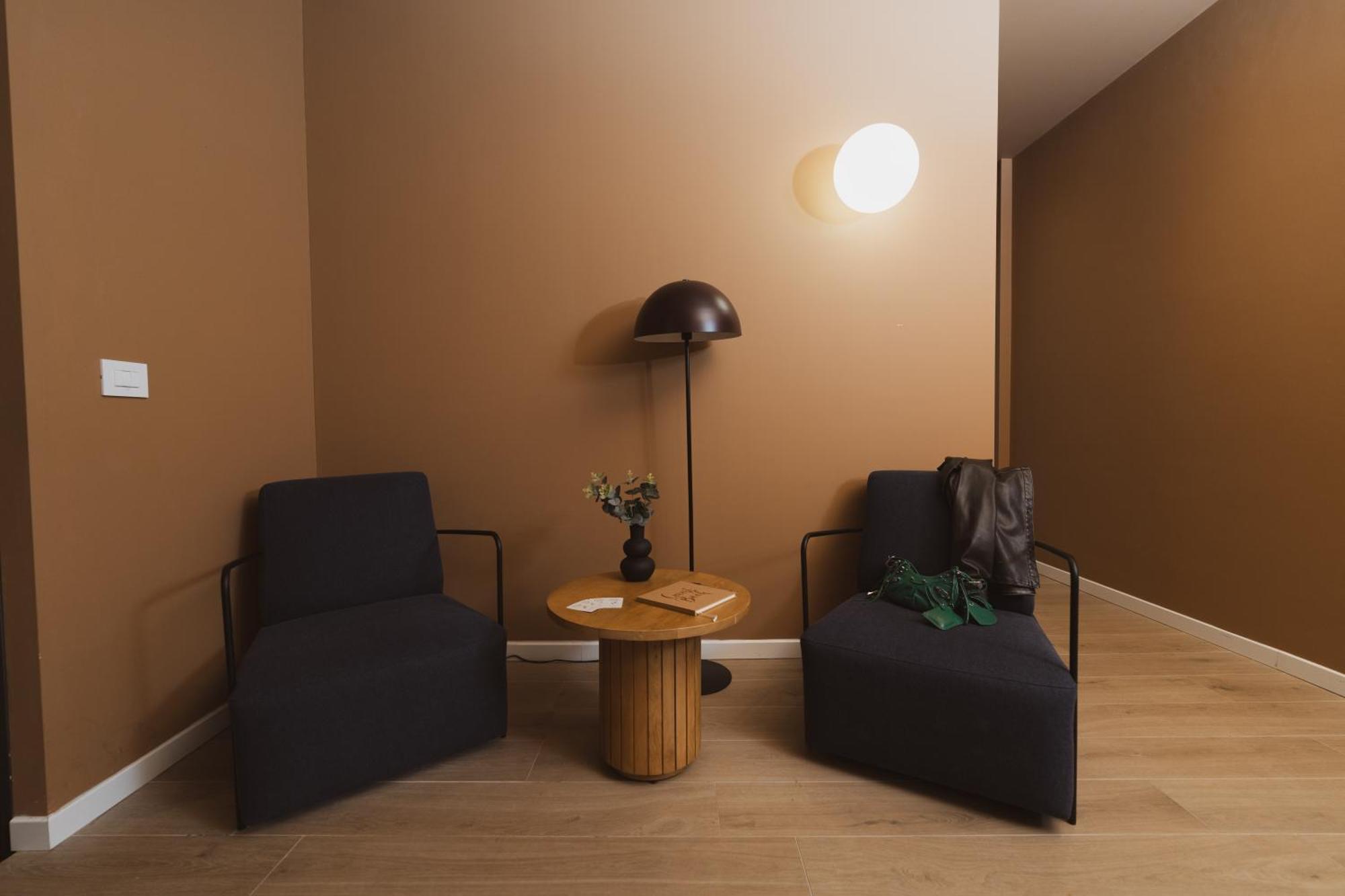 New Apartment Tita'S Design House Milan Bagian luar foto